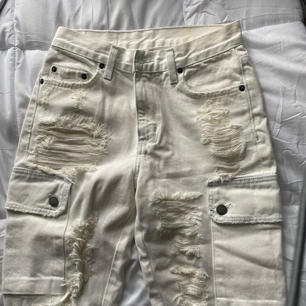 LF RIPPED WHITE CARGO JEANS
